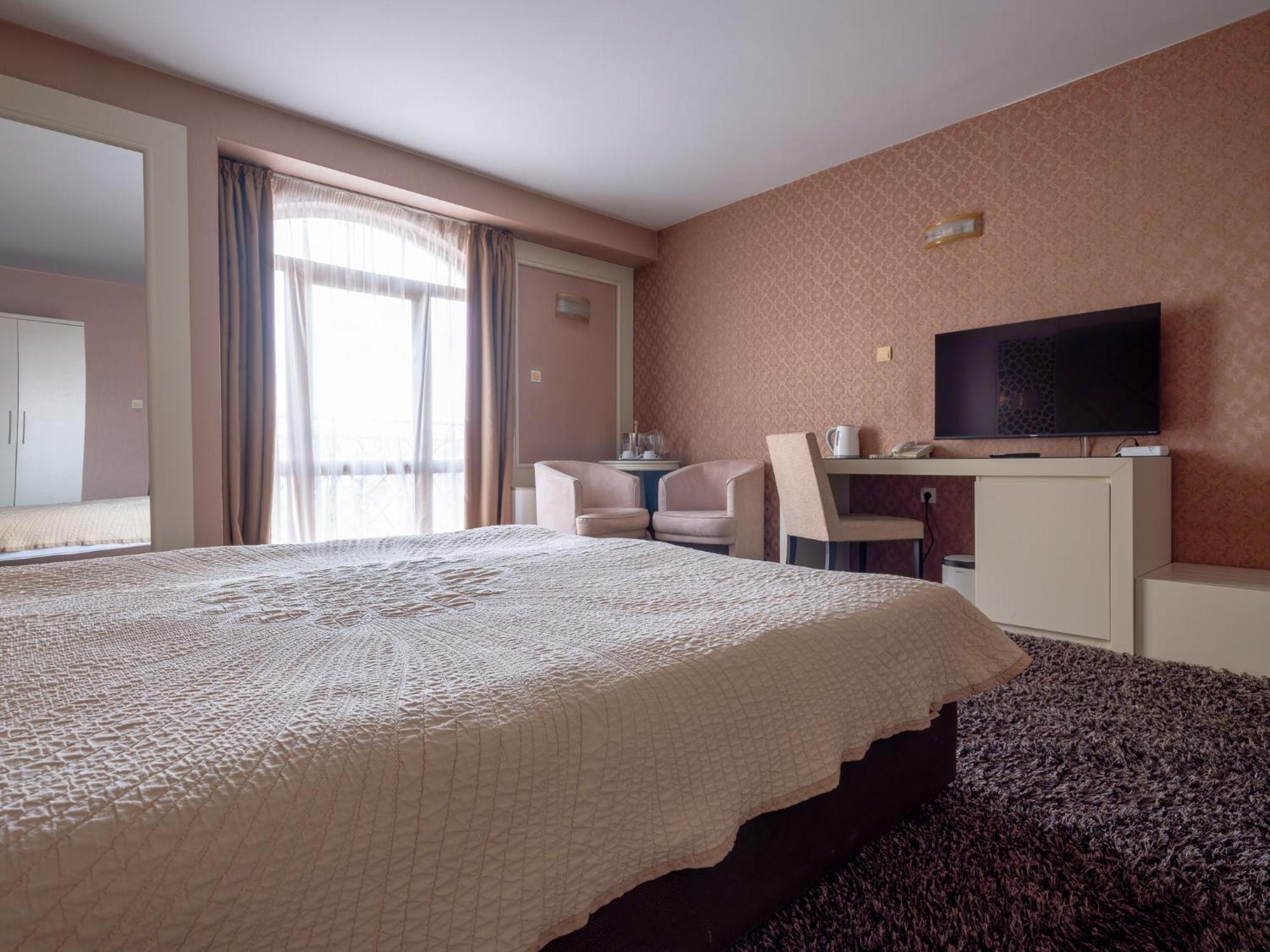 Hotel Concorde Veliko Tŭrnovo Eksteriør bilde